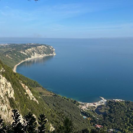 Fonte D'Olio Conero Relais Bed and Breakfast Sirolo Εξωτερικό φωτογραφία