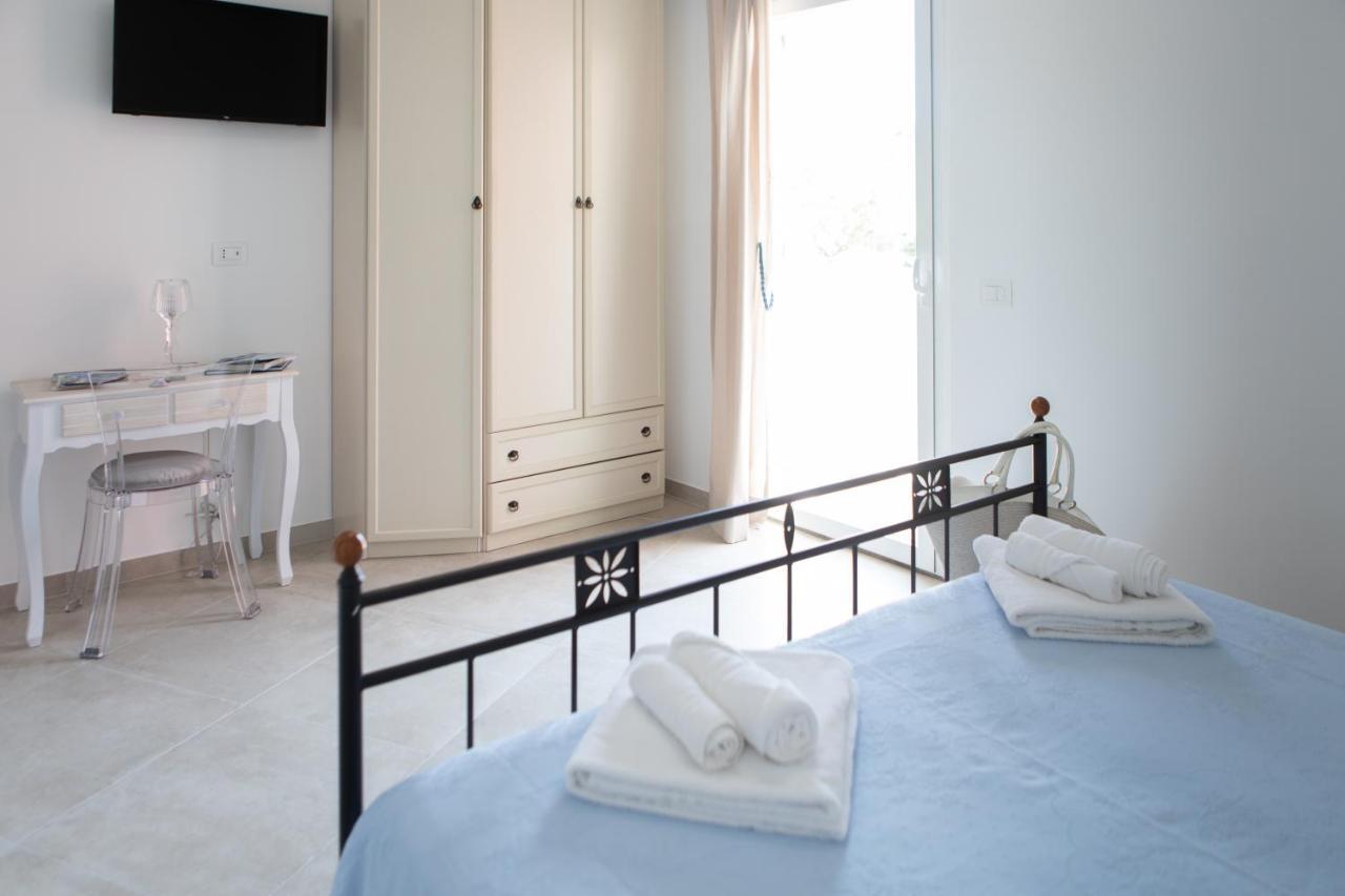 Fonte D'Olio Conero Relais Bed and Breakfast Sirolo Δωμάτιο φωτογραφία